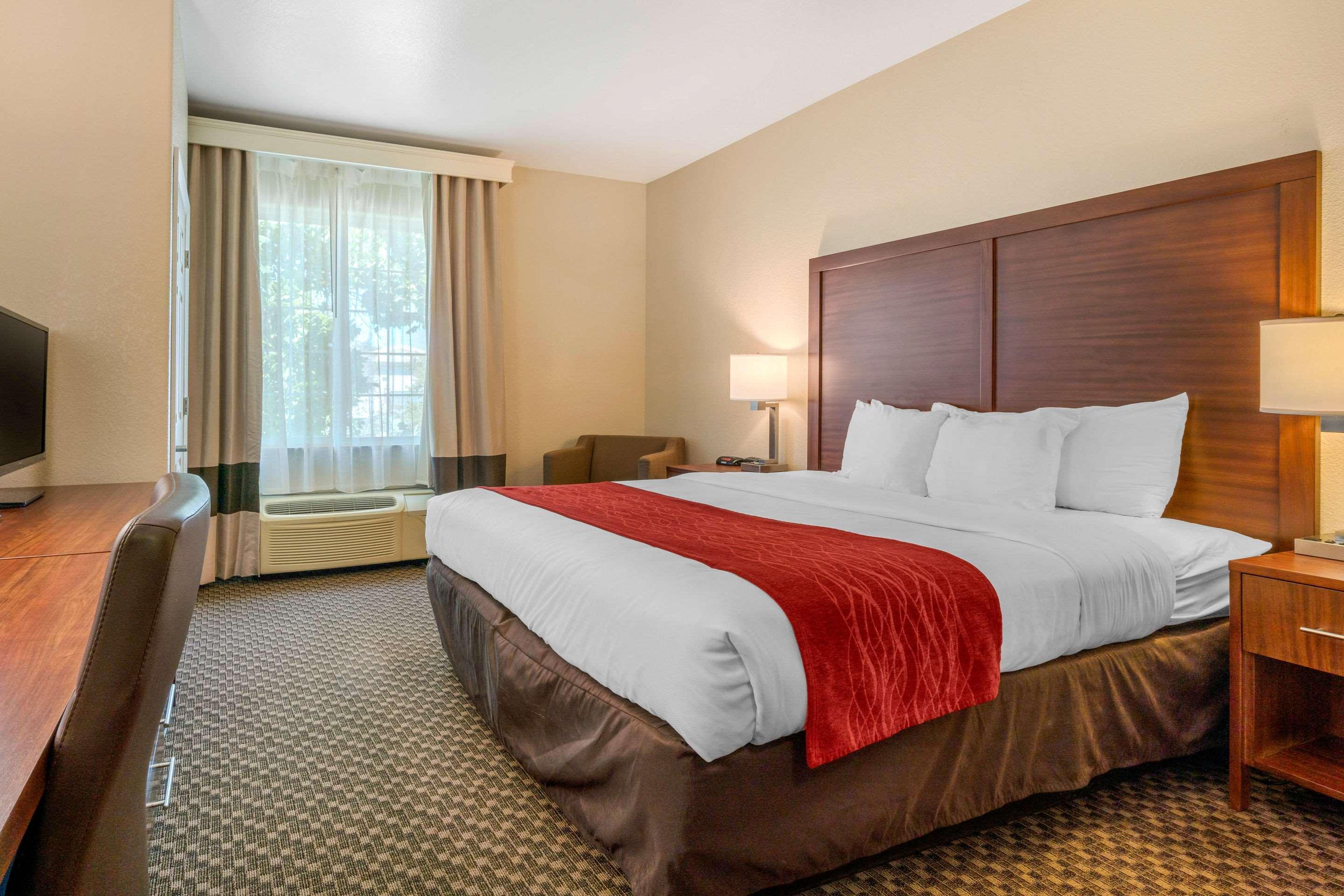 Comfort Inn & Suites Galt - Lodi North Ngoại thất bức ảnh