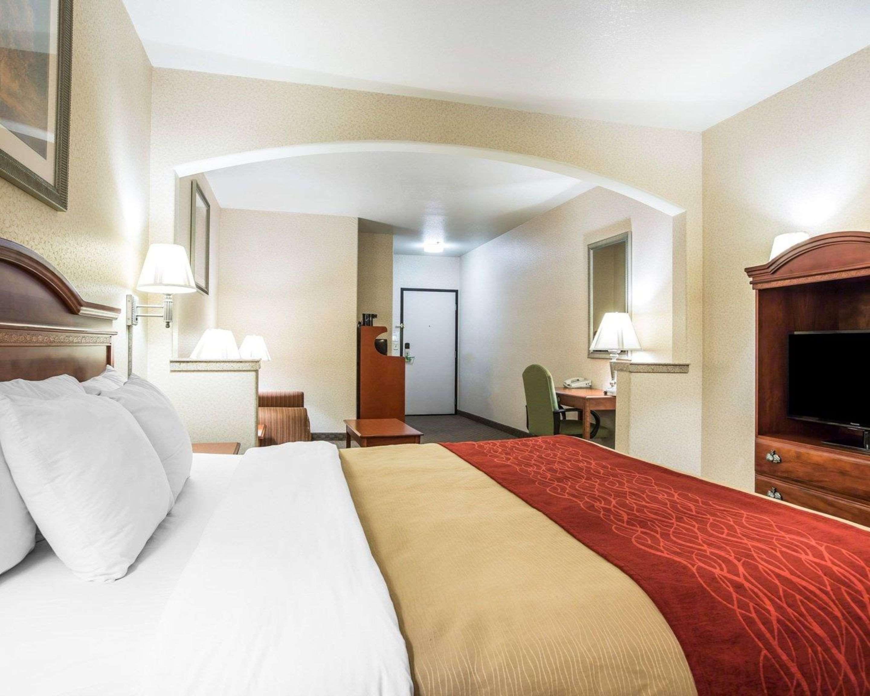 Comfort Inn & Suites Galt - Lodi North Ngoại thất bức ảnh